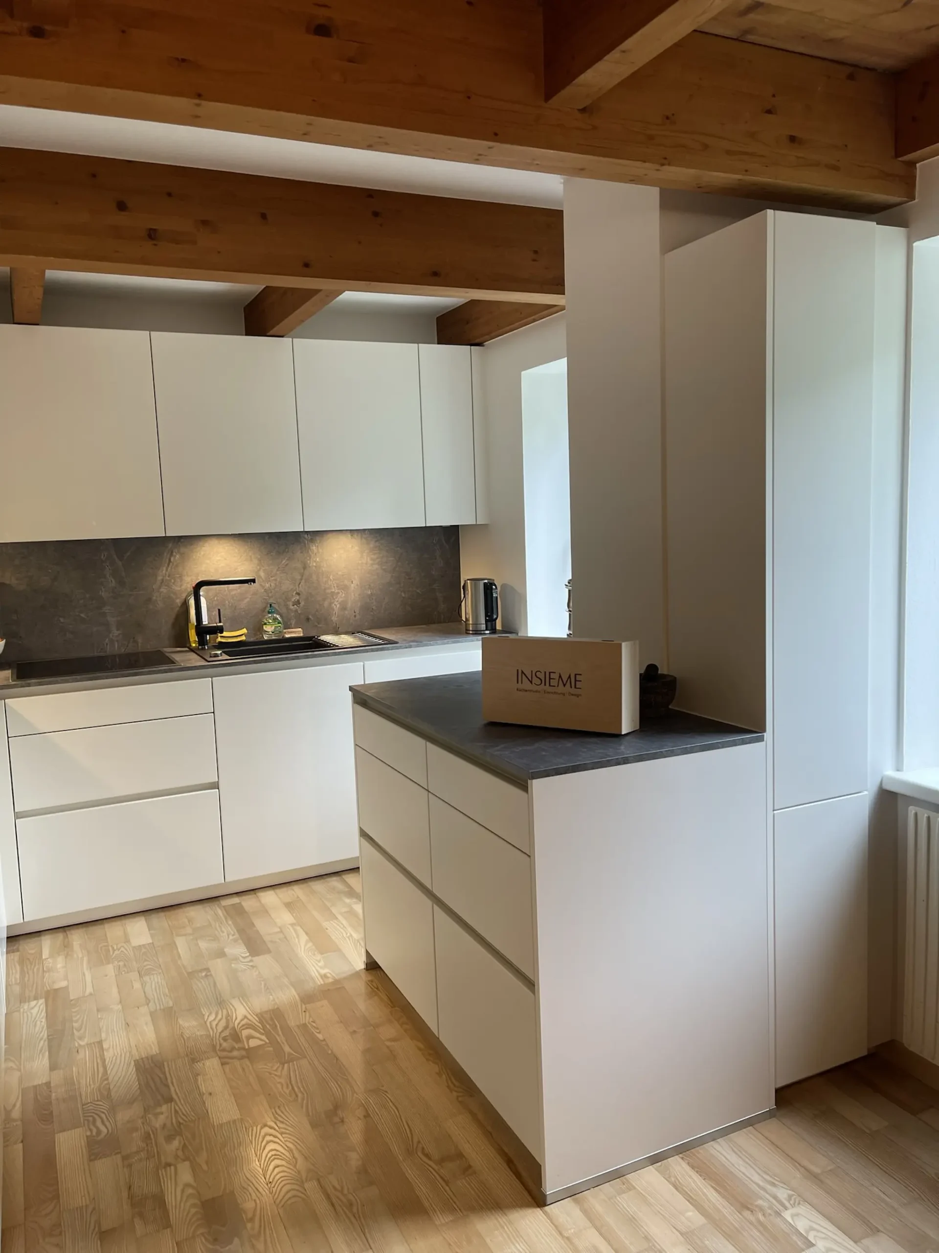 kueche-koblach-weiss1